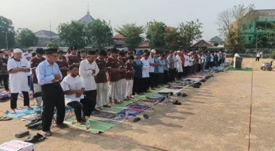 Warga Muhammadiyah, NU hingga LDII di Surabaya Salat Bersama Minta Hujan