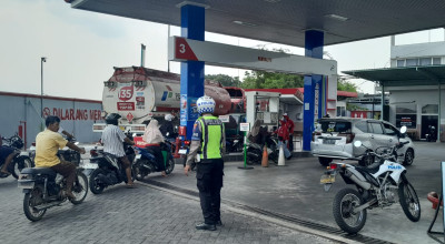Pantau Stok BBM di SPBU Kota Kediri, Polisi: Tak Perlu Menimbun