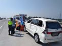 Toyota Avanza Terguling di Tol Gempol, Tiga Orang Terluka