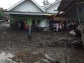 Sejumlah rumah warga rusak akibat banjir lumpur di lereng Gunung Ijen, Bondowoso