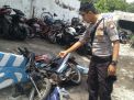 Motor yang dikendarai sang biker juga rusak berat akibat kecelakaan di Jalur Pantura Probolinggo