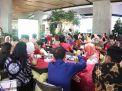 Para pengunjung di Pakuwon Mall Surabaya, Kamis (20/9/2018). 