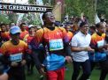 Bupati Banyuwangi, Abdullah Azwar Anas melepas pelari
