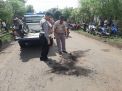 Polisi melakukan olah tkp di lokasi tewasnya pelajar di Probolinggo
