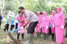 Kapolres Tulungagung, AKBP Eva Guna Pandia tandur bareng 5 ribu pohon