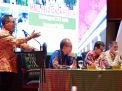 Bupati Anas saat mempromosikan Banyuwangi di depan ratusan duta besar dan perwakilan Indonesia di luar negeri di Jakarta