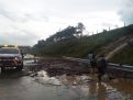Tanggul Irigasi Jebol, Jalan Tol Pandaan-Malang Sempat Terendam Banjir