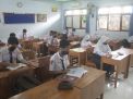 Aktifitas ptm di salah satu SMP negeri di Ponorogo (Mita Kusuma/Jatimnow.com).
