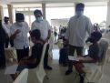 Wali Kota Pasuruan, Saifullah Yusuf saat meninjau vaksinasi di Gedung Kesenian Darmoyudho, Kota Pasuruan, Rabu (29/9/2021).