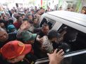 Polisi Pastikan Wanita yang Dikepung Warga di Surabaya Bukan Penculik