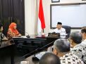 Gubernur Jatim Khofifah Indar Parawansa dan rombongan saat menemui Wapres Ma'ruf Amin di Jakarta