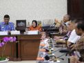 Wali Kota Surabaya Tri Rismaharini menerima Lemhanas