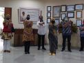 Wali Kota Batu Dewanti Rumpoko bersama jajaran komisaris dan direksi Malang Post (Foto: Istimewa)