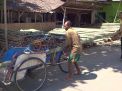 Penjualan bambu di Tulungagung