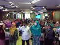 Muslimat NU se Surabaya saat bersilaturahmi dengan Cawali Machfud Arifin