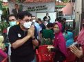 Calon Wali Kota Surabaya Machfud Arifin saat menyapa warga Rangkah, Tambaksari