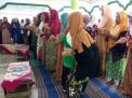 Para lansia di Blitar mengikuti pondok ramadan