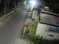 Tangkapan layar video CCTV pemotor curi bonsai di Kota Probolinggo