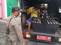 Pengemis yang menyamar diinterogasi petugas Satpol PP Gayungan, Surabaya