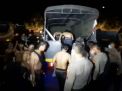 Para perusuh dalam demo tolak Omnibus Law di Surabaya diangkut polisi