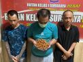 Tiga warga binaan Rutan Medaeng yang meracik pil koplo dalam bumbu pecel