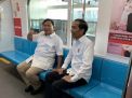 Jokowi dan Prabowo Bertemu: Berpelukan hingga Naik MRT