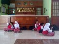 Gedung SMP Negeri 1 Tulungagung yang menerima 41 siswa baru titipa