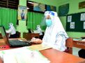 Dewan Pendidikan Surabaya Sayangkan Banyak Siswa Wajib Beli Seragam di Sekolah