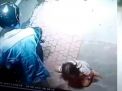 Viral Video Rekaman CCTV Suami Hajar Istri di Malang
