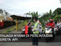Video: Penjaga Nyawa di Perlintasan Rel Kereta Api