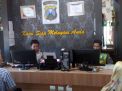 Korban saat melapor ke SPKT Polsek Tegalsari Surabaya