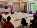 Keberatan Diminta Bayar Seragam Sekolah, Wali Murid Wadul ke DPRD Surabaya