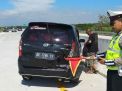 Toyota Avanza kecelakaan di Tol Ngawi