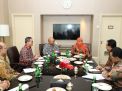 Gubernur Jawa Timur, Khofifah Indar Parawansa menerima Duta Besar RI untuk Meksiko Cosmas Cheppy Triprakoso Wartono