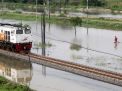 Foto: Jalan Raya Porong yang Menjadi Langganan Banjir