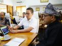 Bupati Anas saat bertemu dengan Direktur Niaga PT Citilink Indonesia, Andy Adrian Febriyanto/Foto: istimewa 