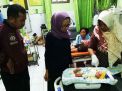 Bayi perempuan yang dibuang saat ,mendapatkan perawatan medis di RSUD Sidoarjo