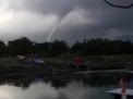 Fenomena Waterspout, 1 Perahu Rusak dan Rumah Nelayan di Banyuwangi Terangkat