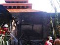 Sampah Bikin Petaka, Satu Rumah di Bojonegoro Hangus Terbakar