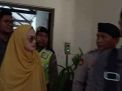 Mulan Jameela saat mendampingi sidang Ahmad Dhani di Pengadilan Negeri Surabaya beberapa waktu lalu
