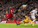Sadio Mane mencetak gol kedua Liverpool ke gawang Sheffield United. (Foto: EPA-EFE/PETER POWELL)