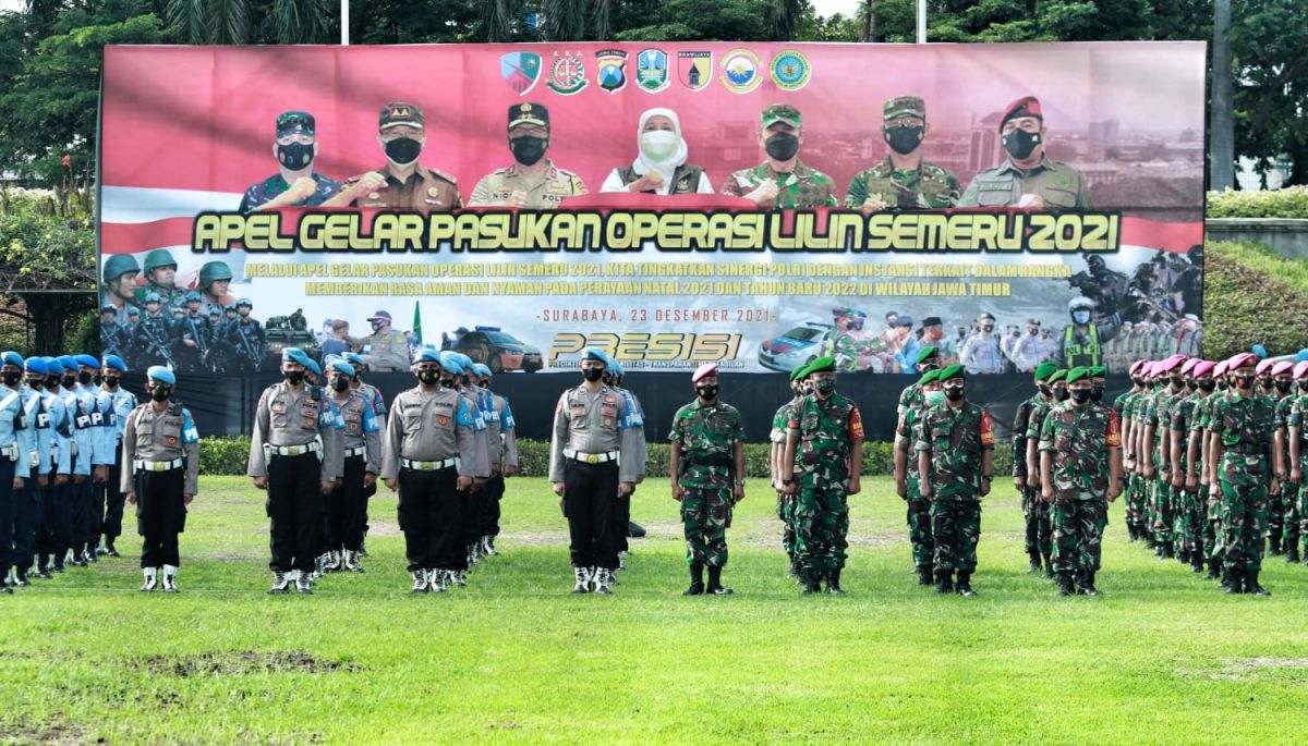 Apel gelar pasukan Operasi Lilin Semeru 2021 di Mapolda Jatim untuk mengamankan Nataru (Foto: Humas Polda Jatim)
