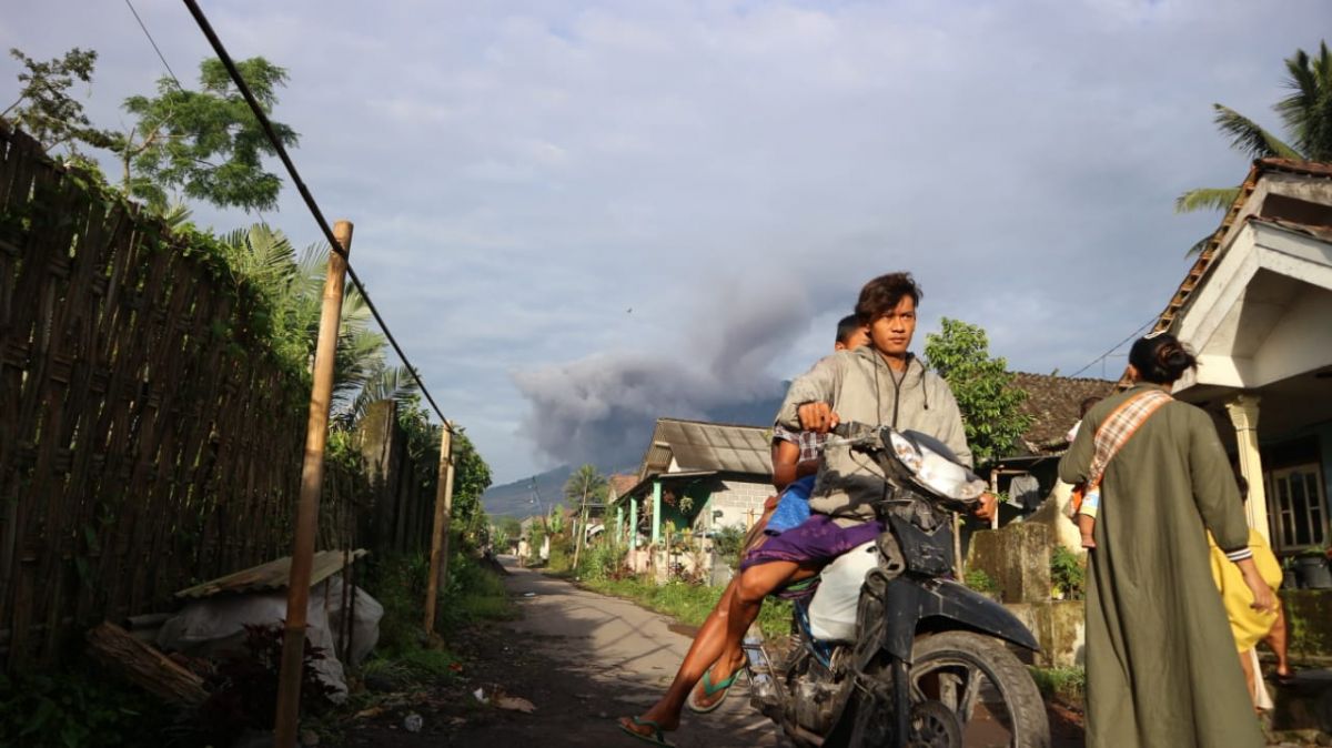 Erupsi Gunung Semeru masuk dalam catatan BNPB sebagai bencana alam yang terjadi.sepanjang 2021.