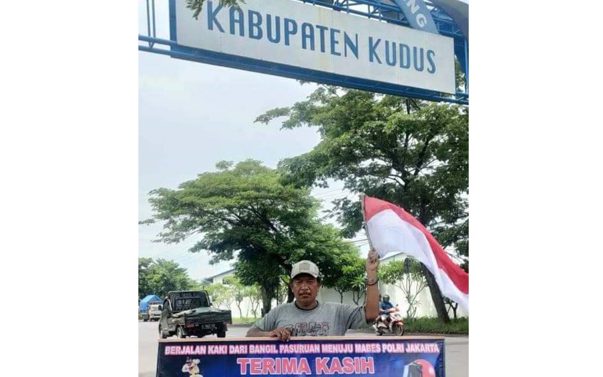 Pria jalan kaki dari Pasuruan ke Mabes Polri untuk mencari keadilan (Foto: Istimewa)
