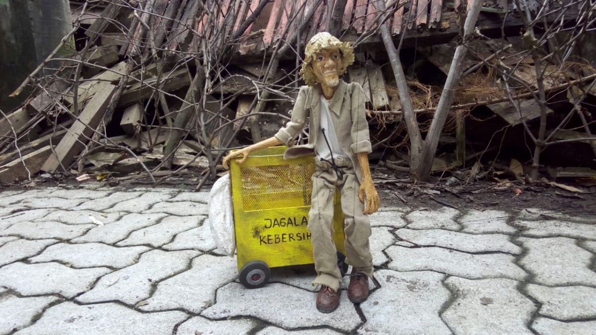 Boneka kayu Pak Paimin, salah satu karakter yang paling berkesan bagi Idris. (Foto: Dok. Pribadi)