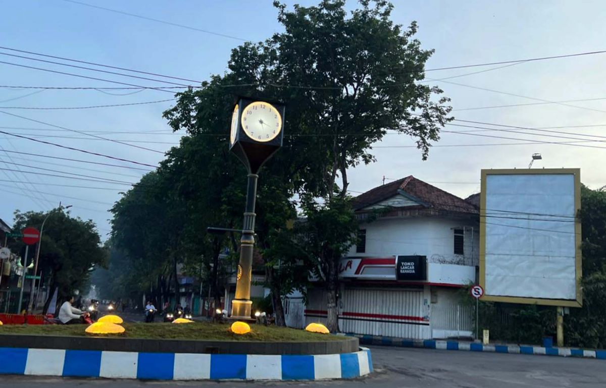 Tugu Jam dibangun di Kota Pasuruan