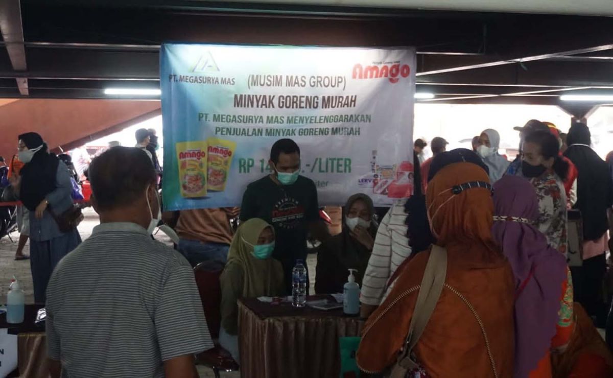 Operasi pasar minyak goreng yang digelar Pemkot Mojokerto