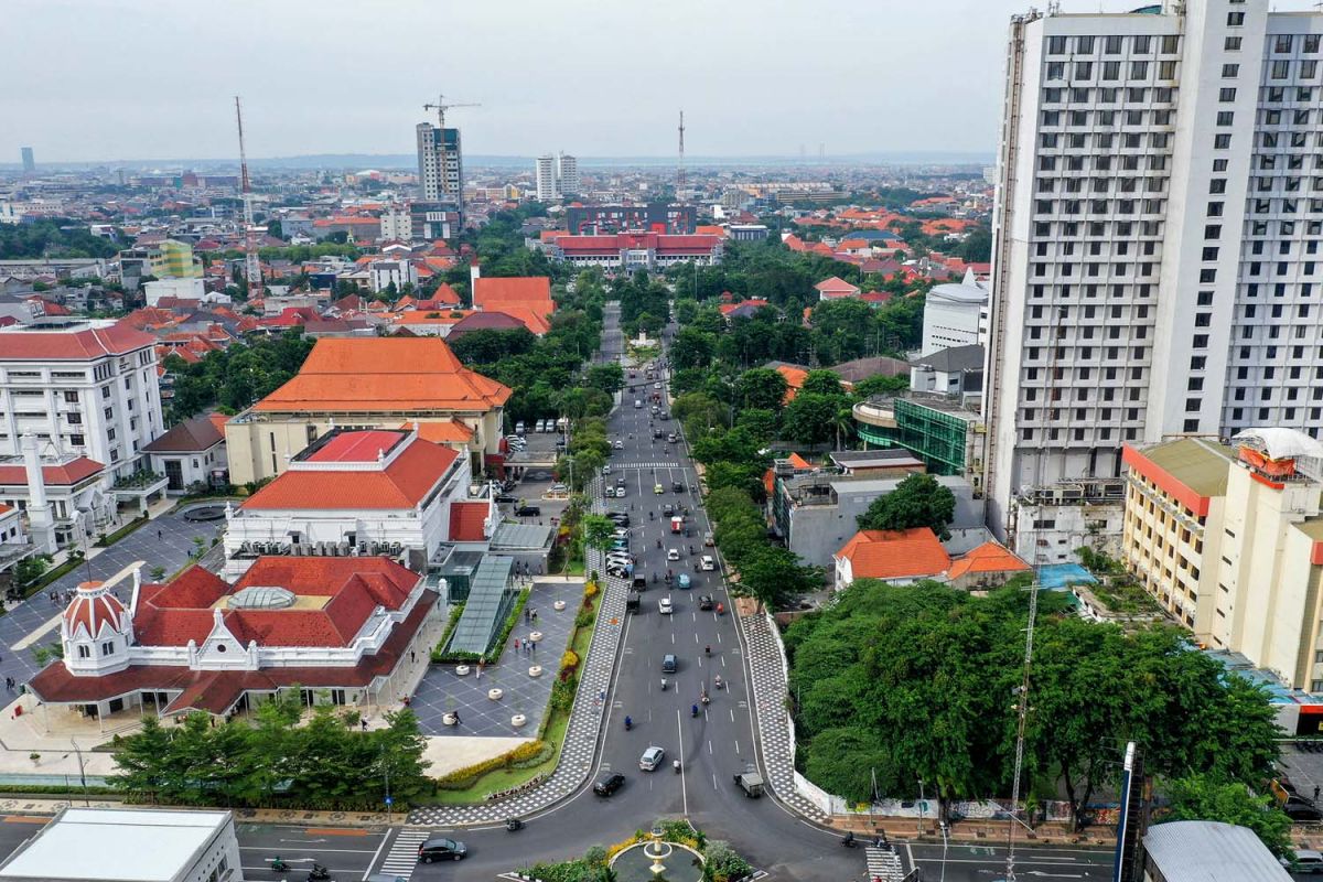Aset Pemkot Surabaya di Jalan Pemuda Nomor 17 atau sisi timur Alun-alun Suroboyo