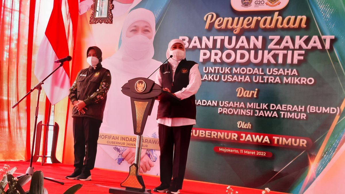 Gubernur Jawa Timur Khofifah Indar Parawansa bersama Wali Kota Mojokerto Ika Puspitasari (Foto-foto: Achmad Supriyadi/jatimnow.com)