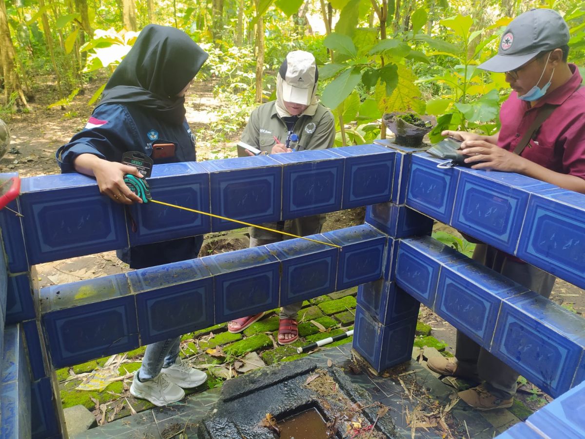 Tim Balai Pelestari Cagar Budaya Jawa Timur (BPCB Jatim) telah meninjau lokasi penemuan sejumlah benda purbakala (Foto: Mita Kusuma/jatimnow.com)